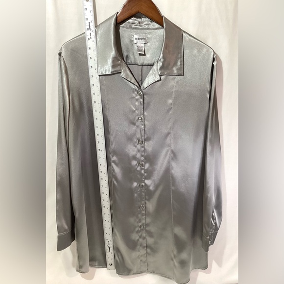 Chico’s Woman’s Sleeping Shirt Size 3 ( L-XL) Color Silver Buttons Long Sleeves - Picture 6 of 9